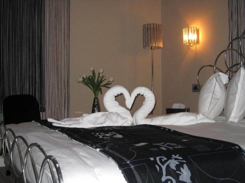Hotel Boutique Vila Arte Bucarest Extérieur photo